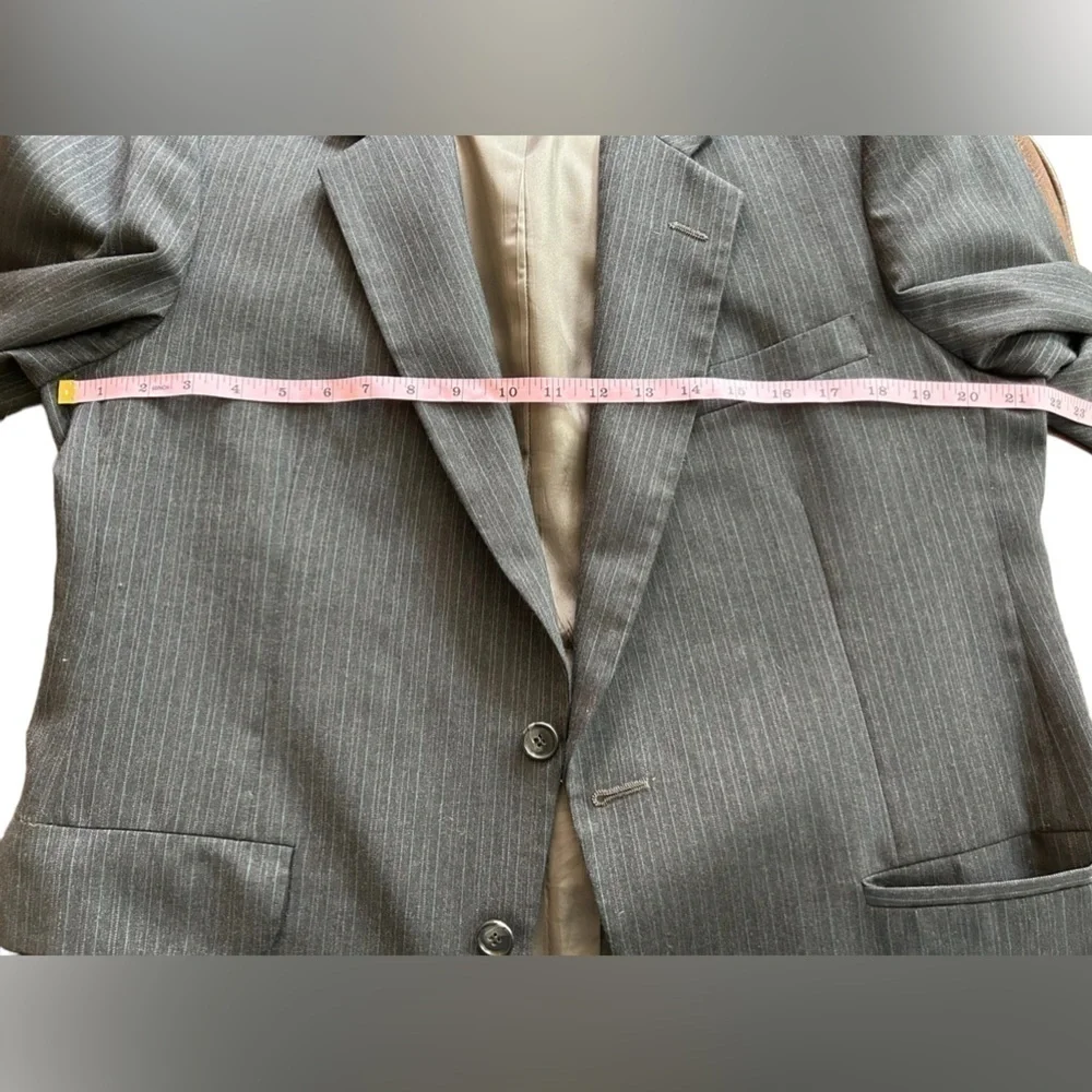 Kuppenheimer Suit‎ dark gray Pinstripe